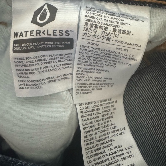 Levi's Women's High Rise Jeans - Dark Blue - Picture 10 of 12